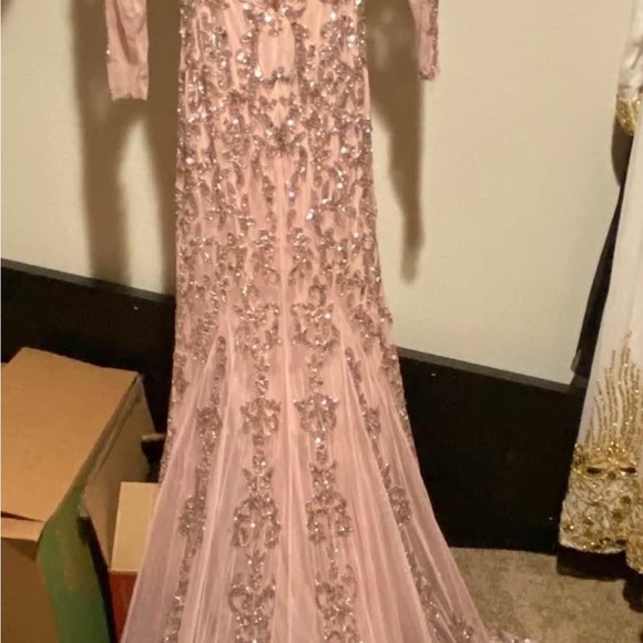 Sherri Hill Dresses & Skirts - Sherri Hill Blush Sequin Dress